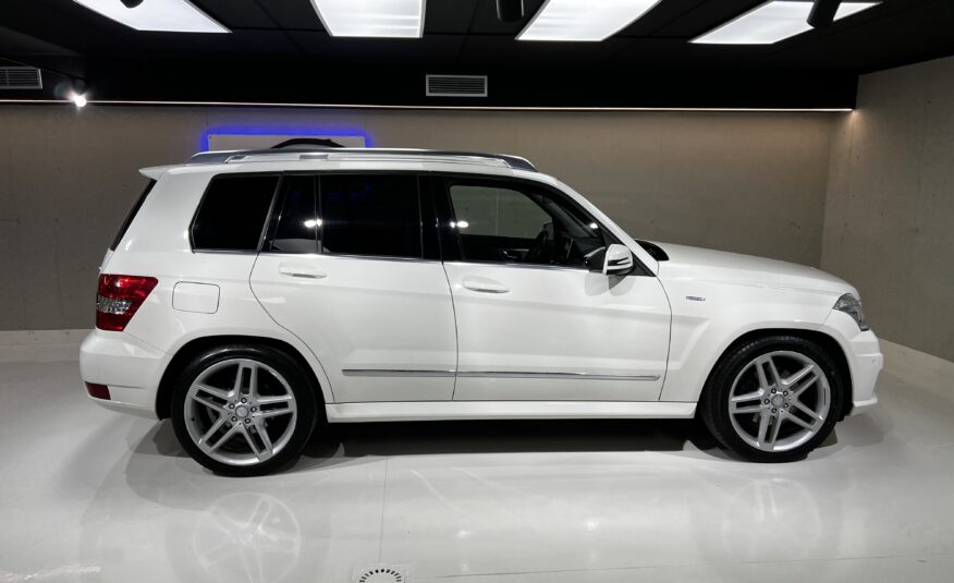 MERCEDES-BENZ Clase GLK 220 BlueTEC Sportive AMG Estate 5p.