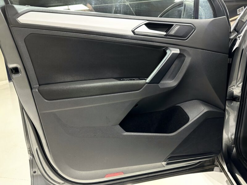 VOLKSWAGEN Tiguan 2.0TDI Advance 5p