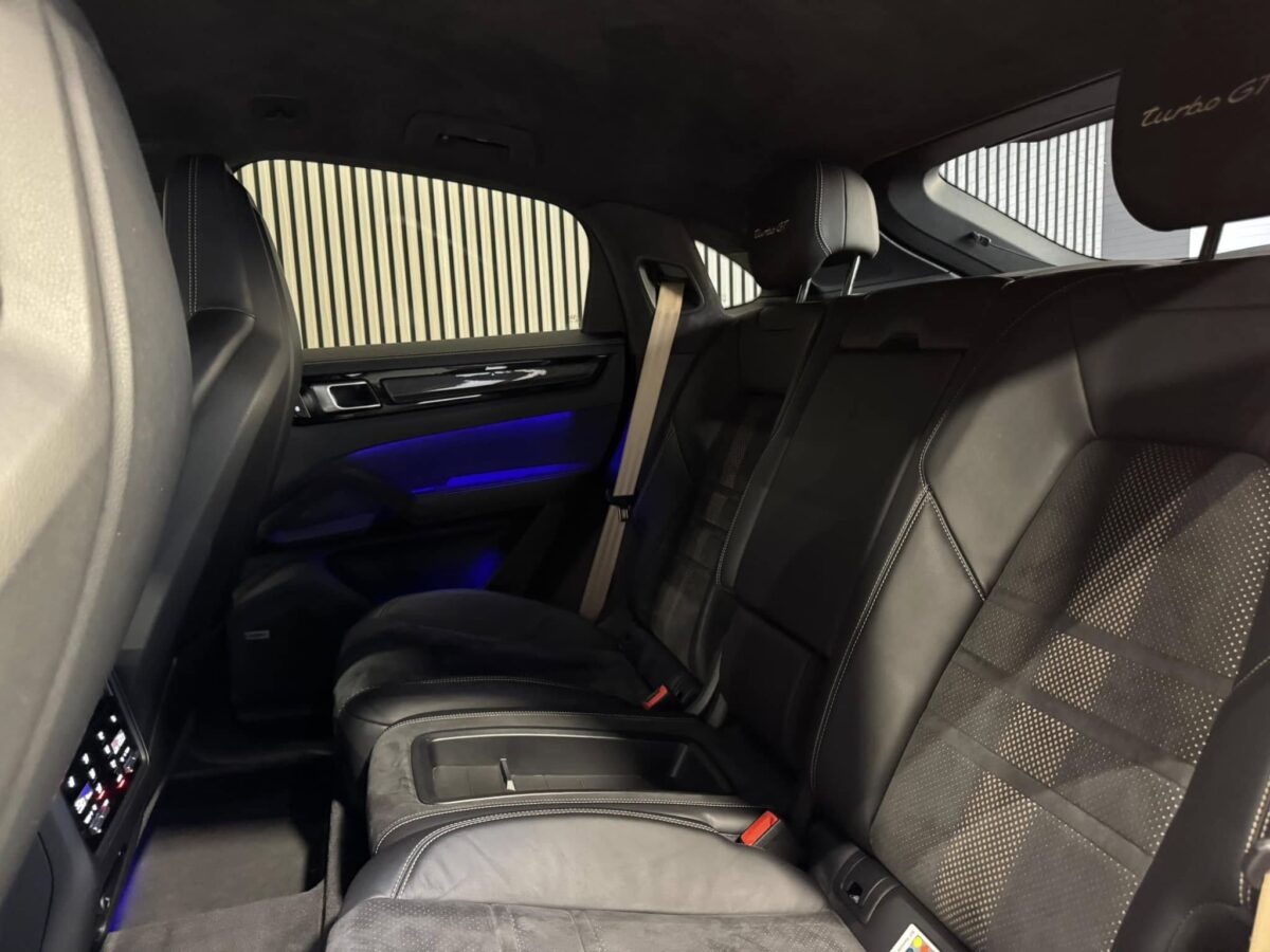 PORSCHE Cayenne Coupé Turbo GT