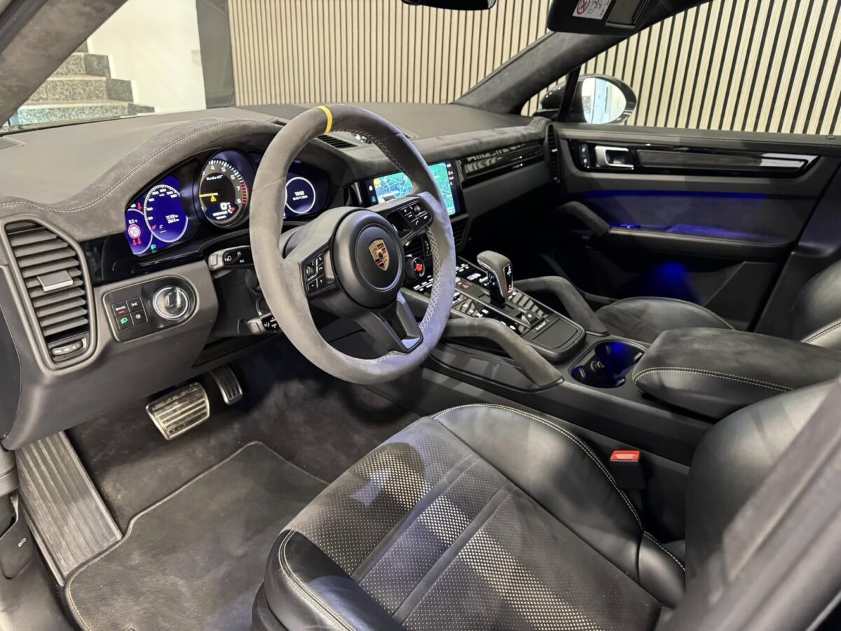 PORSCHE Cayenne Coupé Turbo GT