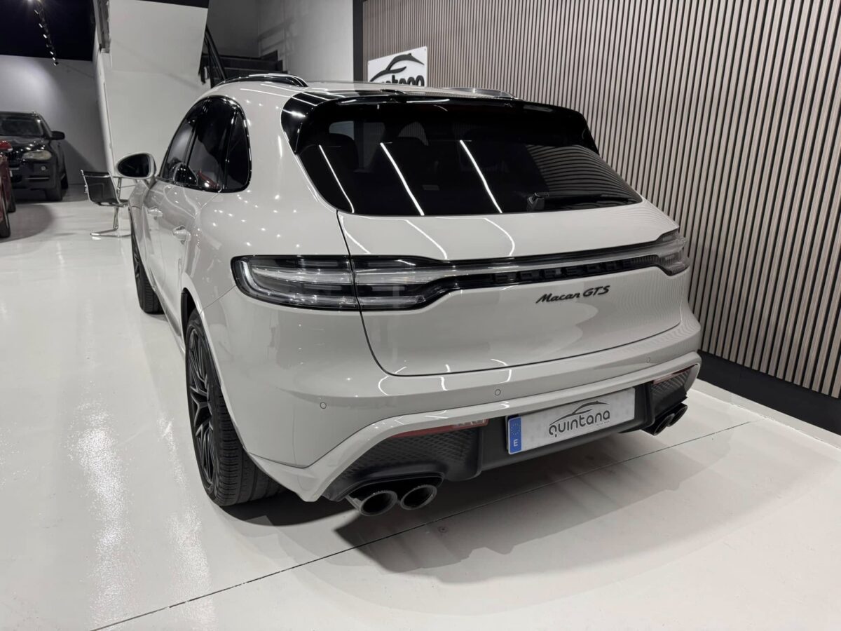 PORSCHE Macan GTS