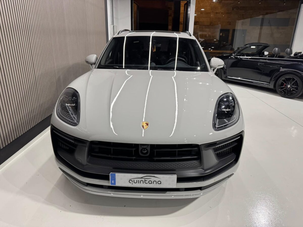 PORSCHE Macan GTS