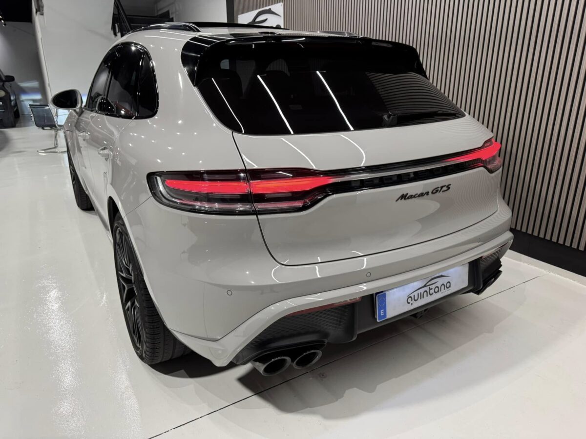 PORSCHE Macan GTS
