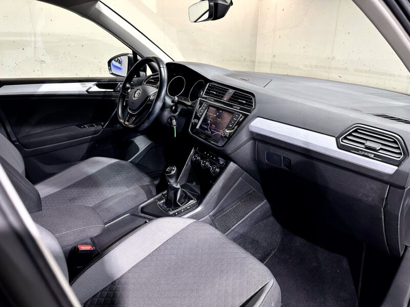 VOLKSWAGEN Tiguan 2.0TDI Advance 5p