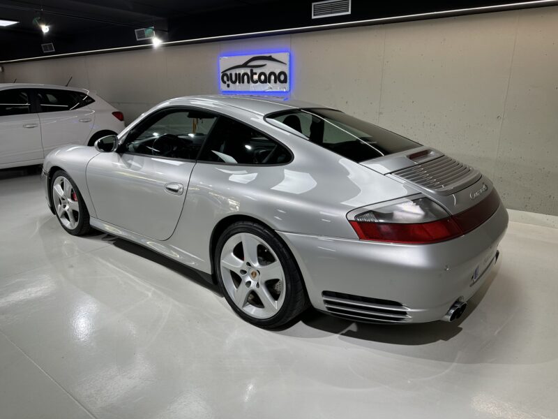 PORSCHE 911 996 Carrera 4S Coupé 3.6
