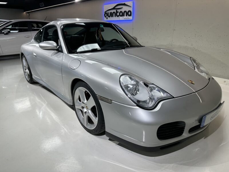 PORSCHE 911 996 Carrera 4S Coupé 3.6