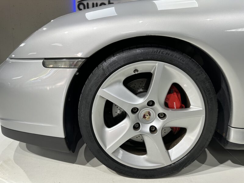 PORSCHE 911 996 Carrera 4S Coupé 3.6