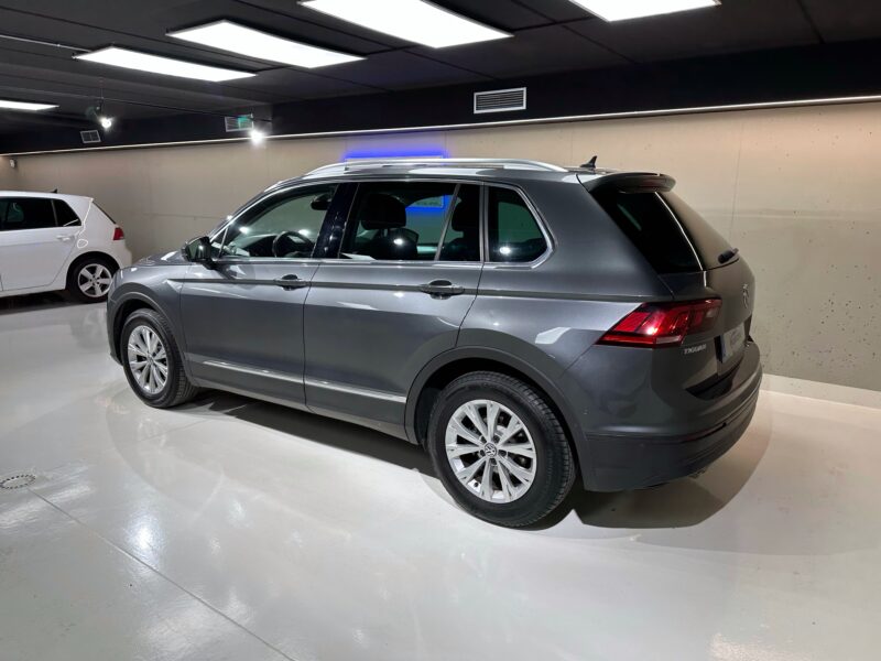 VOLKSWAGEN Tiguan 2.0TDI Advance 5p