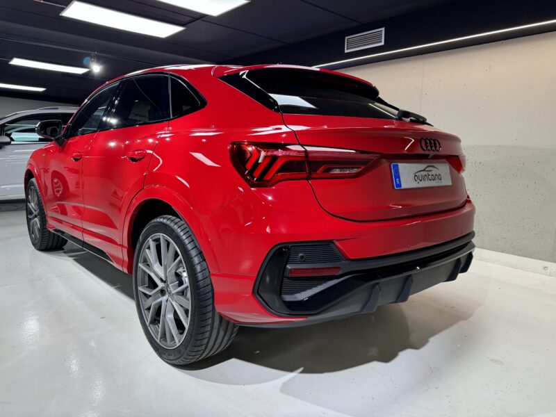 AUDI Q3 Sportback 35 TDI Black Line 5p S tronic 7