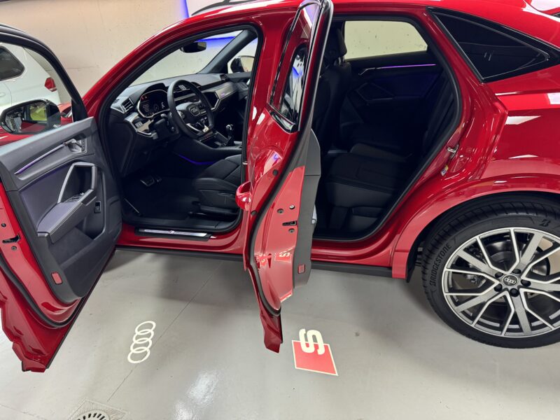 AUDI Q3 Sportback 35 TDI Black Line 5p S tronic 7