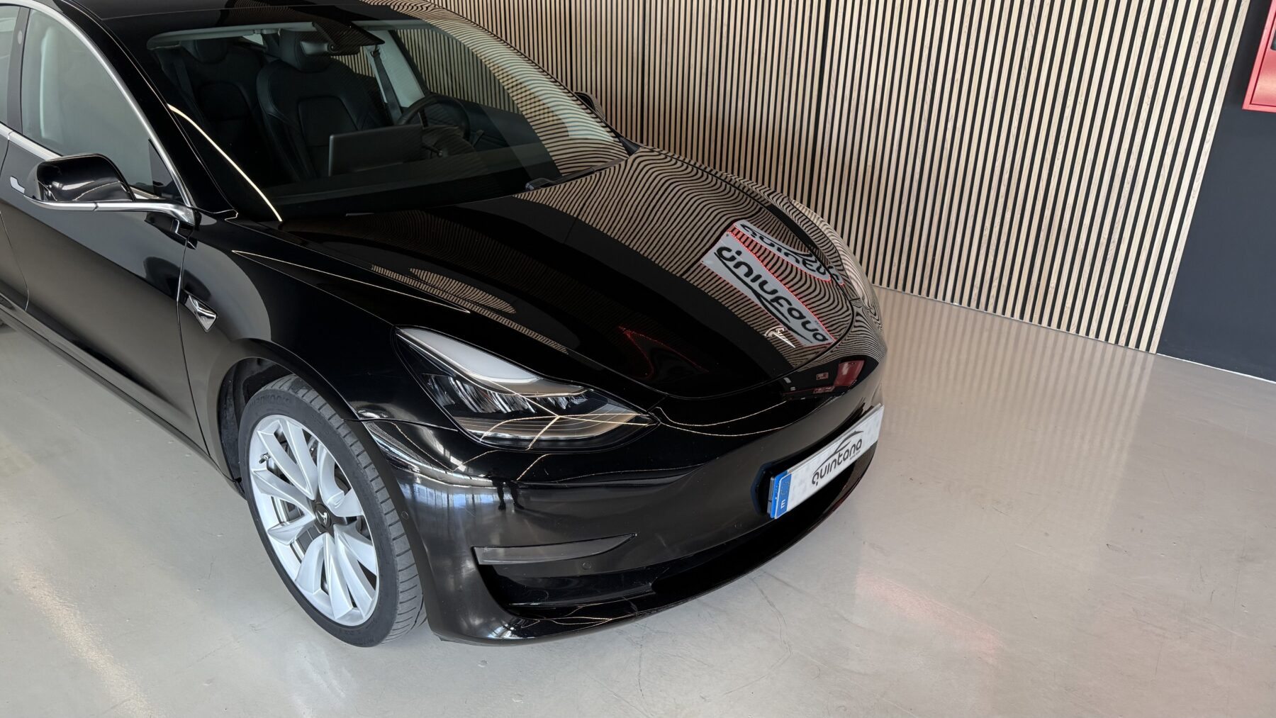 TESLA MODEL 3 LONG RANGE  AWD