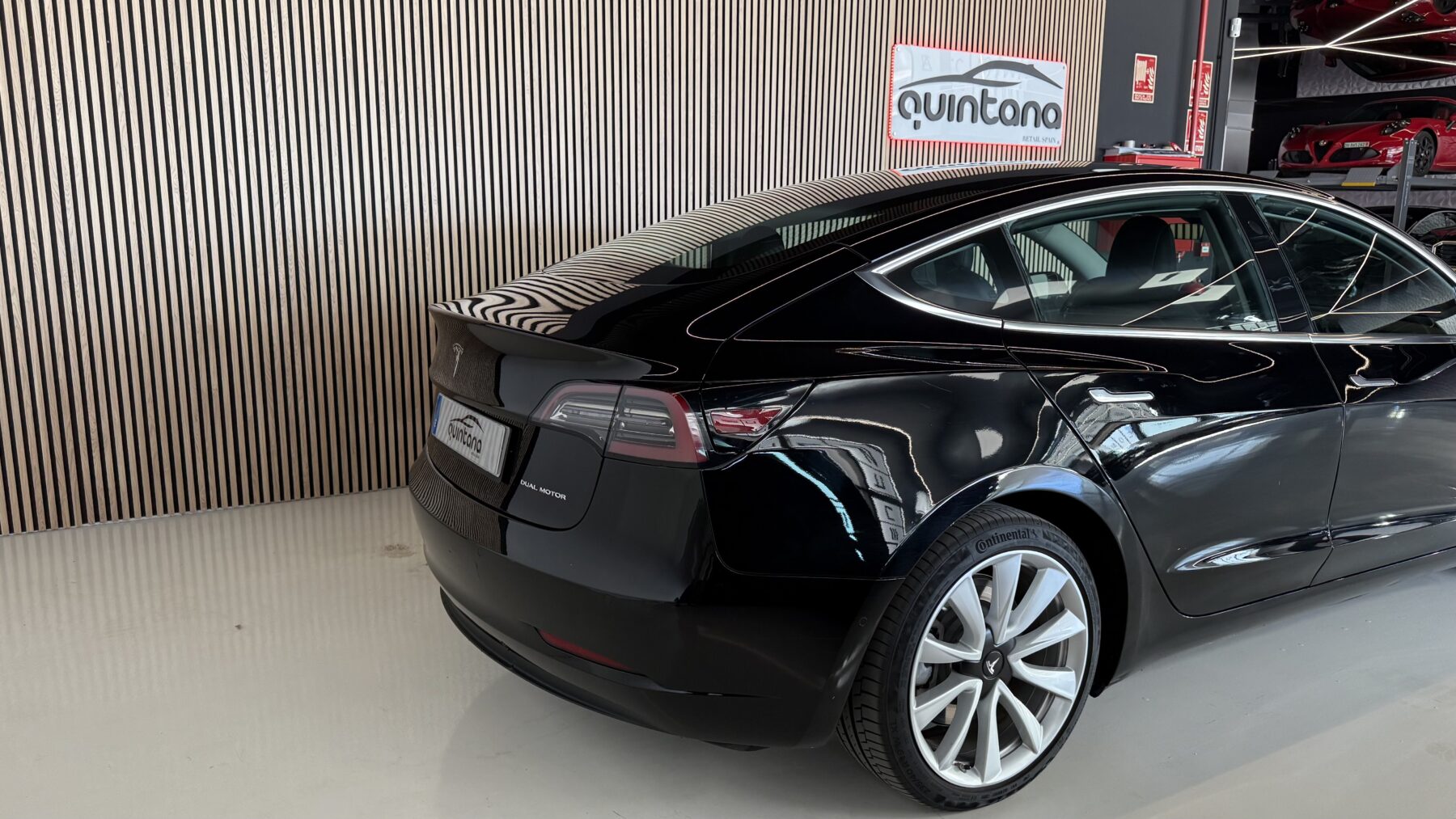 TESLA MODEL 3 LONG RANGE  AWD